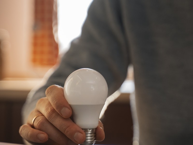 Diferença entre instalação elétrica monofásica, bifásica e trifásica: qual é ideal para sua residência?