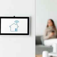 Instalações Elétricas Residenciais Inteligentes: O Futuro da Sua Casa