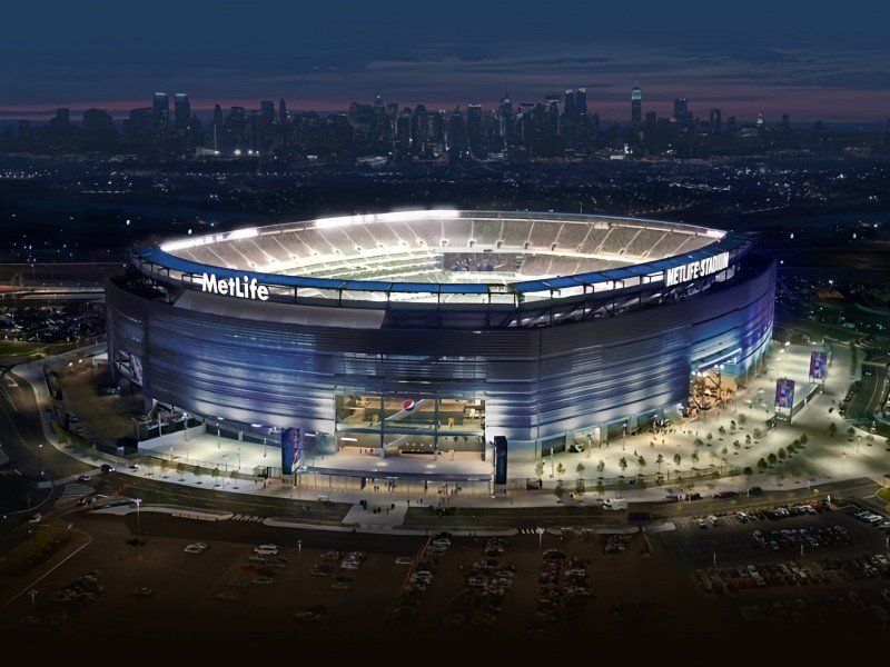 O "Retrofit" de Bilhões: Por que a Copa mudou o paradigma da arquitetura esportiva